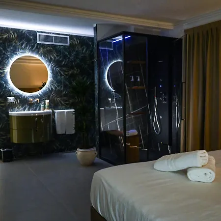 Apartment Paradisea Center *